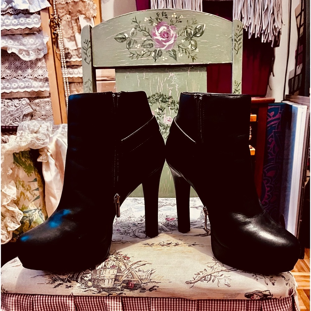 Le Château ankle boots - Picture 2 of 9